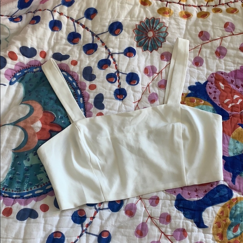 Forever 21 White Tank Top (medium)